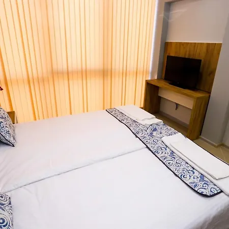 Hotel студия и за гости -жк пентагон *