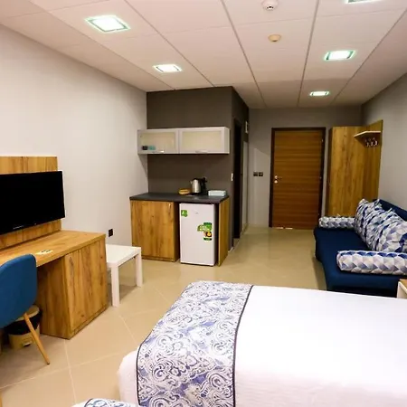 студия и за гости -жк пентагон Hotel *